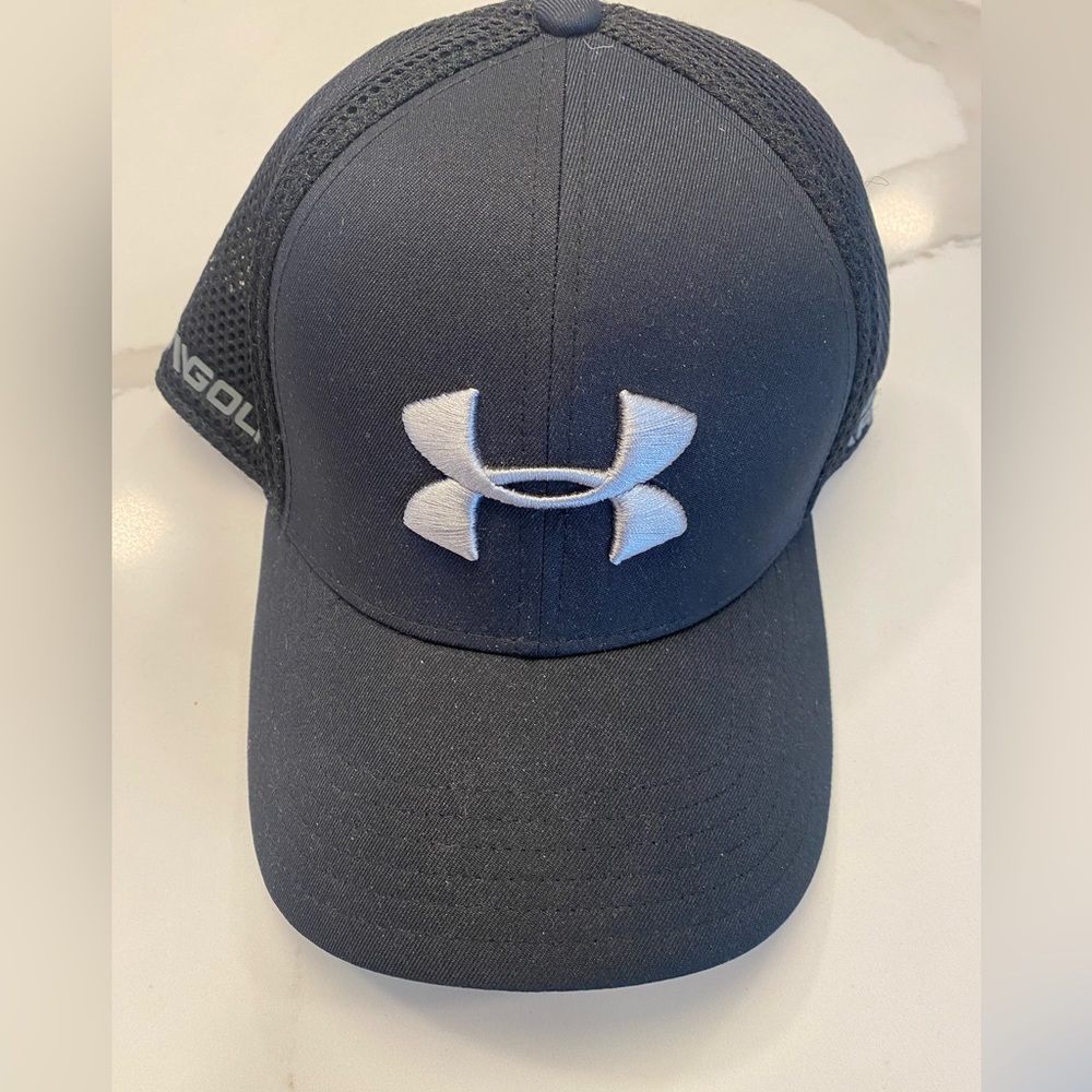 Under Armour, men’s hat
